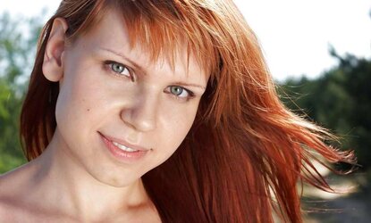 Redhead Teenager Kreslava
