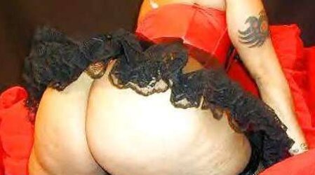 PLUMPER Ginormous Assesss