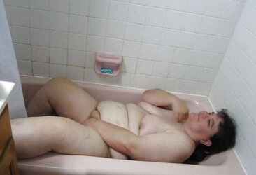 More Cocksluts To Flash 4U