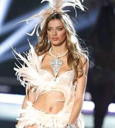 Victoria secret style display