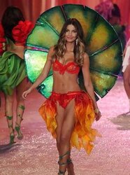 Victoria secret style display
