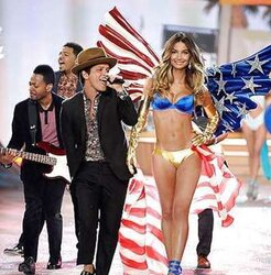 Victoria secret style display