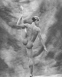 Yet more naked lady bodybuilders