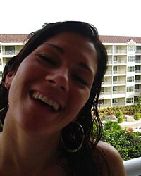Stellar Dark Haired Milfy.