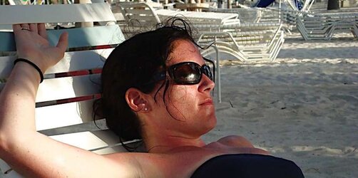 Stellar Dark Haired Milfy.