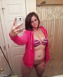 Uncovered mummy Michelle self shot phat ass white girl