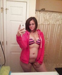 Uncovered mummy Michelle self shot phat ass white girl