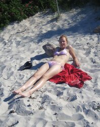 Hotlegs-fleshy inexperienced teenager