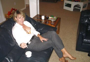 Light-Haired Mature Wifey Flashes Off In Front Of Her Hubby (2on2)