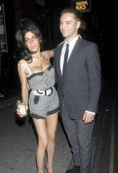 Winehouse Tits