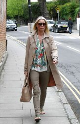 Denise Van Outen soles