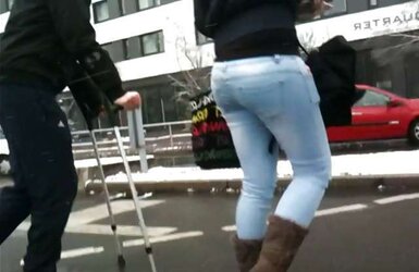 STREET VOYEUR - TEENAGER BUTTS - COMMENT MUDDY PLS
