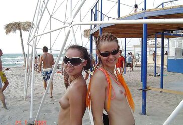 Super-Steamy Titties at the Beach