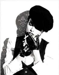 Smoking with elegance