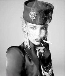 Smoking with elegance