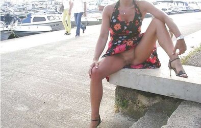 Nudes in public No. 8 - N. C.