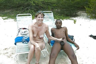 092 Fucky-Fucky on the beach 04. Sexo en la playa