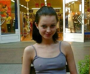 Les salopes (bra-less)
