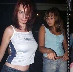 Les salopes (bra-less)
