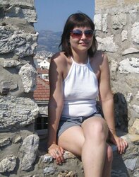 Les salopes (bra-less)