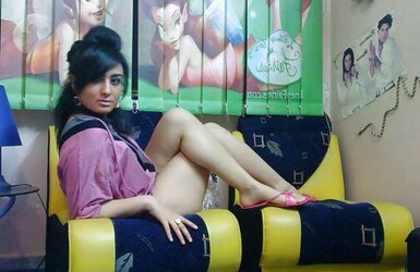 UBER-SEXY IRANIAN INEXPERIENCED DAMSELS II