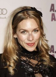 Julia Dietze mega bevy