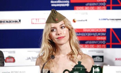 Julia Dietze mega bevy