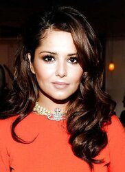 Celebs passport spunk over vol