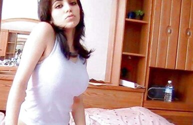Stunning indian dame