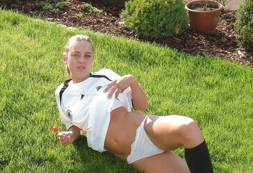 Nn deutsches Fussball teenager