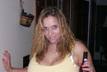 Buxom dolls 298 (Dressed exclusive)
