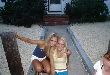 Upskirts Upshorts