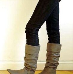 Booted femmes