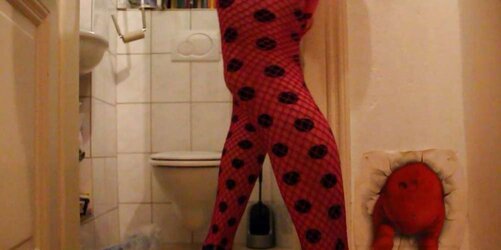 Aufgetranste Amateurin STUNNING NICOLE