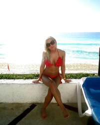 Steamy super-sexy facebook teenagers
