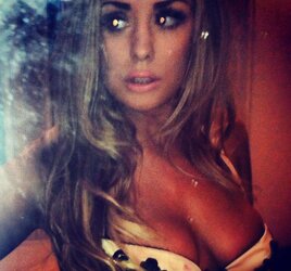 Steamy super-sexy facebook teenagers