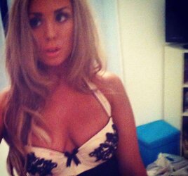 Steamy super-sexy facebook teenagers