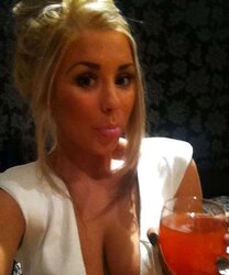 Steamy super-sexy facebook teenagers