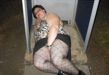 Big Bi-Atch In Public Places