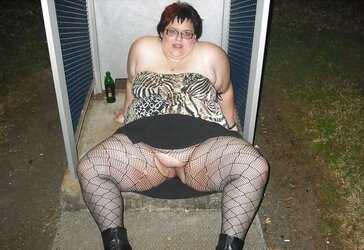 Big Bi-Atch In Public Places