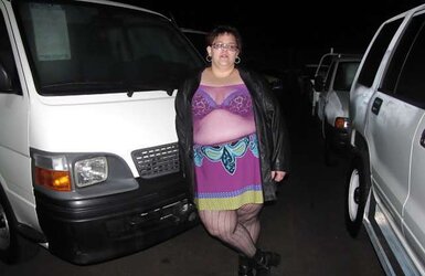 Big Bi-Atch In Public Places