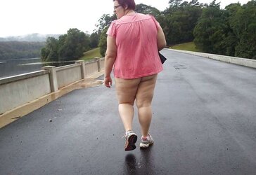Big Bi-Atch In Public Places