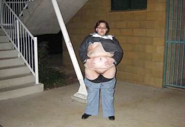 Big Bi-Atch In Public Places