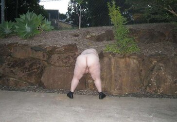 Big Bi-Atch In Public Places