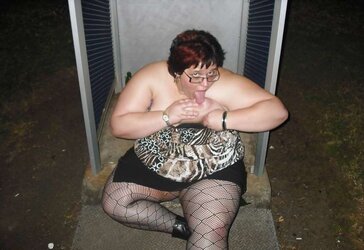 Big Bi-Atch In Public Places