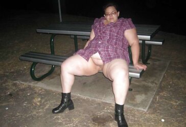 Big Bi-Atch In Public Places