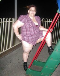 Big Bi-Atch In Public Places