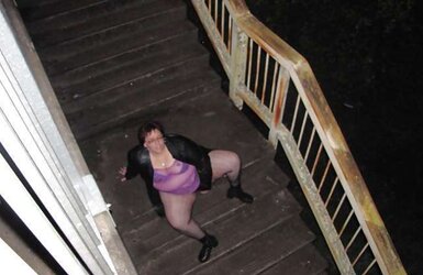 Big Bi-Atch In Public Places