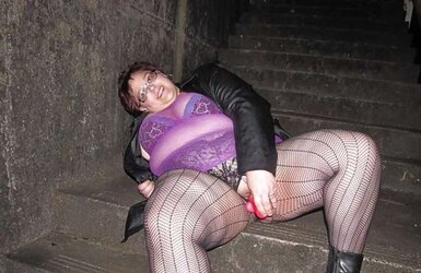 Big Bi-Atch In Public Places