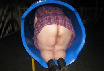 Big Bi-Atch In Public Places